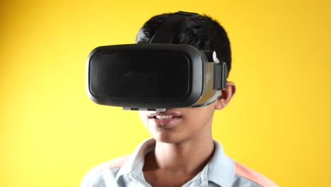 Boy-wearing-virtual-reality-headset,-vr-box,
