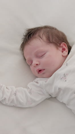 Bebé,-Cuidado-Y-Dormir-Por-La-Mañana-En-La-Guardería