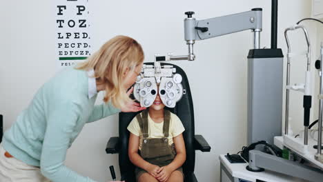 Sehkraft,-Optometrie-Und-Optiker-Mit-Kind