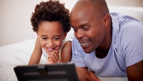 Father,-happy-black-kid-and-tablet-in-bedroom