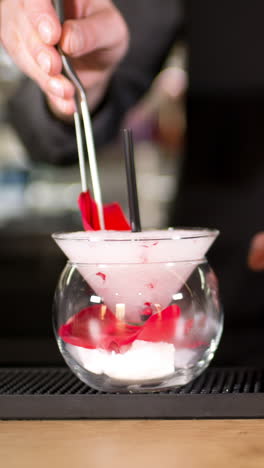 cocktails-in-a-bar-in-vertical-video-format