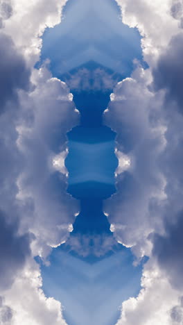 Vorbeiziehende-Wolken-Am-Himmel-In-Vertikaler