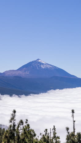 El-Teide-Volcano-In-Tenerife-In-Vertical