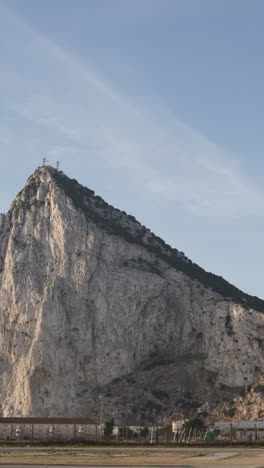 Der-Felsen-Von-Gibraltar-In-Vertikaler
