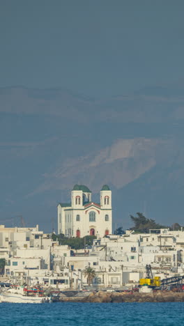 Naousa-Stadt-In-Paros-Griechenland-In-Vertikaler