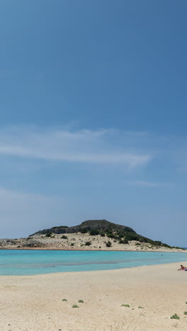 Simos-Beach-Auf-Der-Griechischen-Insel-Elafonissos-In-Vertikaler