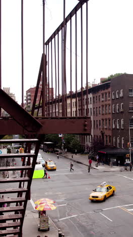 new-york-city-street-scene-in-vertical-format