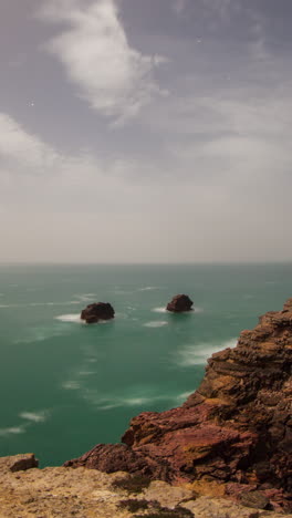 sea-and-sky-in-portugal-in-vertical