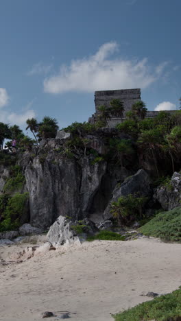 Ruinas-Mayas-En-Tulum,-México-En-Vertical