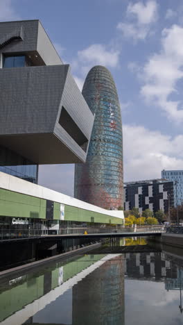 Torre-Agbar-Torre-En-Barcelona-En-Vertical