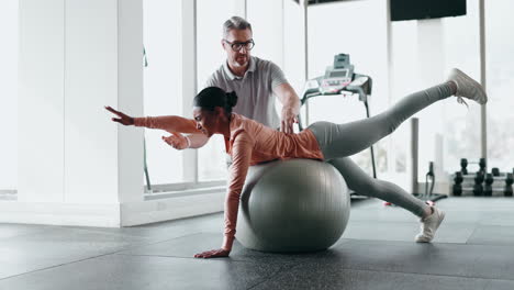 Personal-trainer,-workout-ball