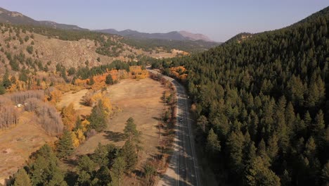 Colorado-Otoño-Drone-4k-Con-Carretera