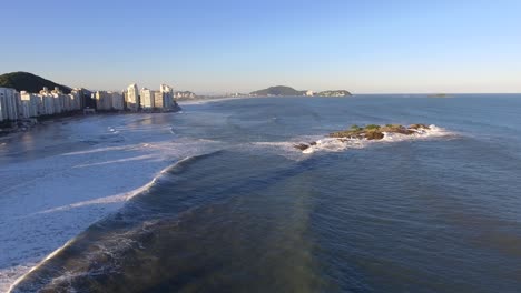 Pitangueiras-beach-in-guaruja-sao-paulo-brazil