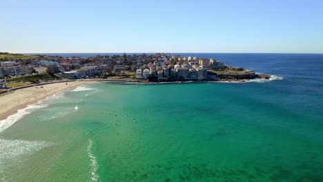 People-On-Bondi-Beach-At-Daytime-In-Sydney-Suburb,-New-South-Wales,-Australia