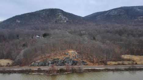 Aerial-drone-footage-of-the-Appalachian-mountains-in-new-york-state-during-winter