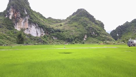 Aerial-footage-of-a-mountain-range-in-northern-Vietnam