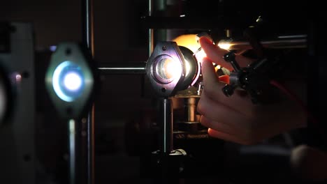 Photonics-experiments-in-lab
