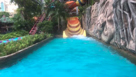 Sunway-Lagoon-theme-park-and-water-park-empty-pool-with-clear-blue-water