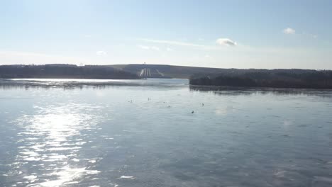 Ice-fishing-on-frozen-Kaunas-sea