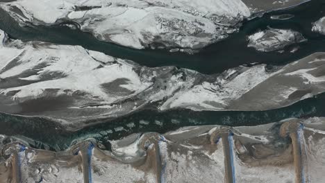 4K-drone-video-of-frozen-river-in-Iceland