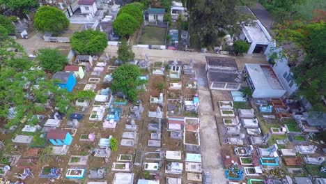 aerial-view-doly-with-drone-to-a-cementery-of-Fortín,-Veracruz