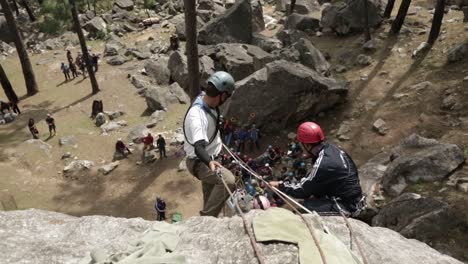 Rock-climbing-by-Himalayan-mountaineers