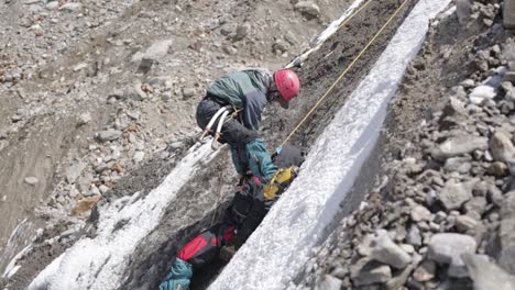 Rettungsaktion-Von-Himalaya-Bergsteigern-Aus-Den-Bergen-Des-Himalaya,-Oberer-Himalaya,-Uttrakhand,-Indien