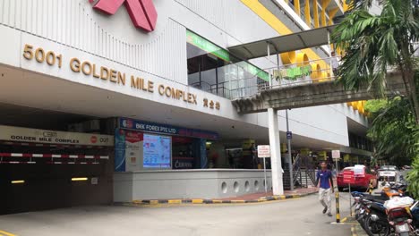 Golden-Mile-Complex-Entrance,-taken-in-Singapore,-30-Jun-19
