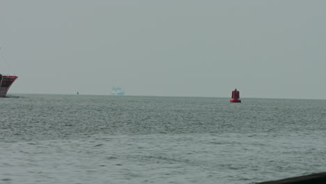 The-tanker-Bomar-Vesta-leaving-the-port