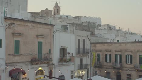 Beautiful-mediterranean-style-old-buildings-in-the-city-of-Ostuni-in-the-south-of-Italy-Apulia,-Puglia