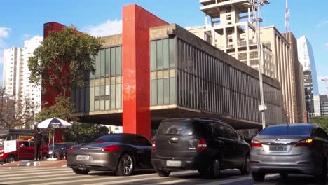 El-Museo-De-Arte-De-São-Paulo,-Masp,-En-La-Avenida-Paulista