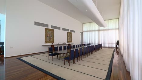 tilt-shot-inside-the-Banquet-Hall-of-Alvorada-Palace,-belonging-to-the-Brazil's-president-official-house