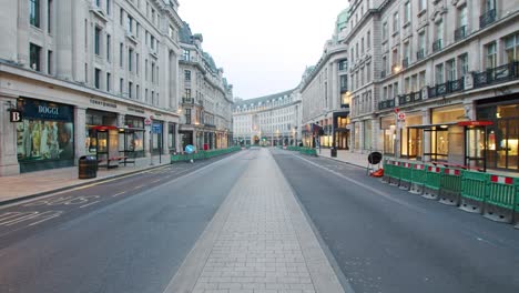 Lockdown-in-London,-deserted-Regent-Street-completely-empty-streets-during-the-COVID-19-pandemic-2020,-on-an-overcast-morning
