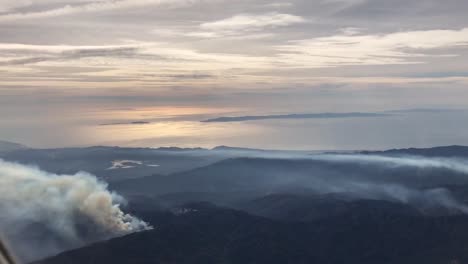 Imágenes-Aéreas-De-Los-Incendios-Forestales-Costeros-De-California-De-2018
