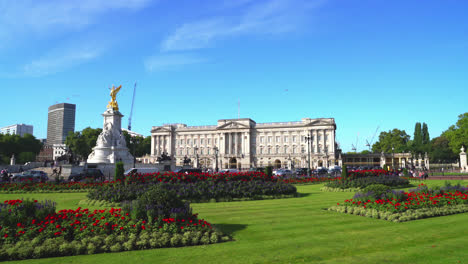 London-England,-circa-:-London-City-with-Buckingham-Palace-in-United-Kingdom