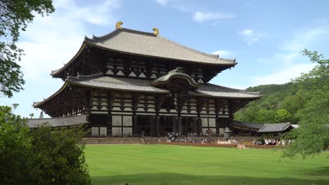 The-Todai-ji-is-a-Buddhist-temple-in-the-Japanese-city-of-Nara