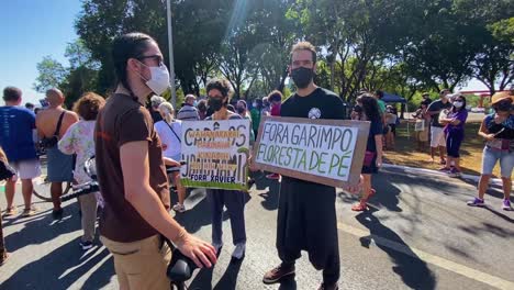 Imágenes-De-Los-Carteles-De-Protesta-En-La-Protesta-Contra-Los-Asesinatos-De-Amazon-Gold-En-Un-Periodista-Británico-Y-Un-Indigenista-Brasileño