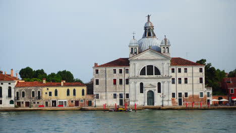 Church-Santa-Maria-Della-Presentazione-On-Embankment-Of-Giudecca-Island-In-Venice,-Italy