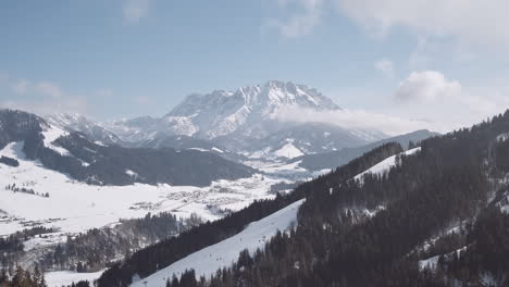 Schneebedeckte-Berge-In-Den-österreichischen-Alpen