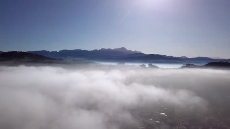 Vista-Aérea-De-Drones-De-La-Cordillera-Alpstein-Con-Saentis-Vista-Desde-St