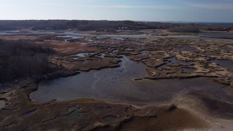 Salt-marsh-on-the-Annisquam-River-in-Gloucester,-Massachusetts