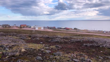 Subarctic-hamlet-of-Baker-Lake-Nunavut-Kivalliq-Region-Northern-Canada-in-summer-Pan-right