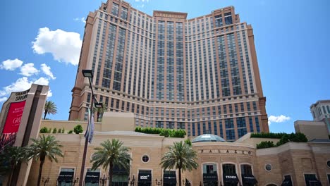 Tilt-shot-of-the-Palazzo-Resort-on-the-Las-Vegas-Strip