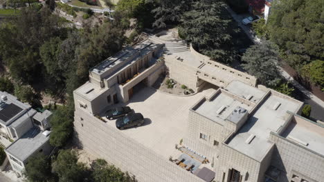 Flight-over-Frank-Lloyd-Wright's-Ennis-House-in-Los-Angeles-with-the-Griffith-Park-in-the-background