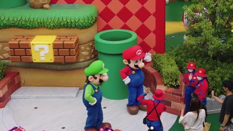 Mario-and-Luigi-Characters-at-Super-Nintendo-Land,-Universal-Studios-Japan