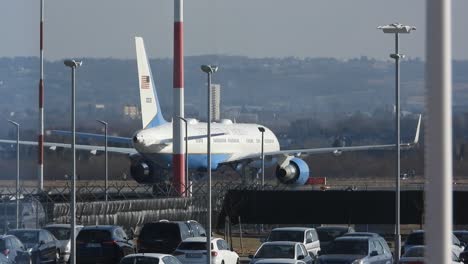 Usa-flaggenflugzeug,-Das-Am-25.-März-2022-Für-Nato-gespräche-Am-Internationalen-Flughafen-Rzeszow-jasionka-Geparkt-Wurde