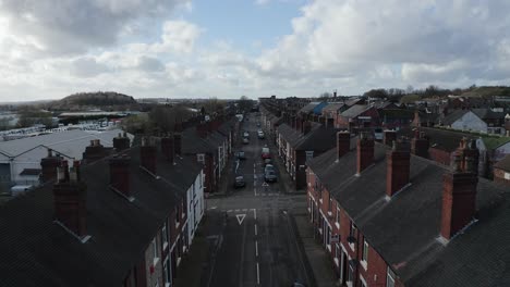 Aerial-footage-of-Oldfield-Street-in-one-of-Stoke-on-Trents-poorer-areas,-Terrace-housing,-poverty-and-urban-decline,-immigration-housing