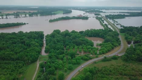 Historische-Überschwemmung-Des-Arkansas-River-In-Der-Nähe-Von-Pine-Bluff,-Jefferson-County