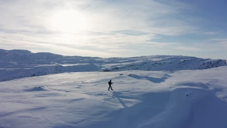 Pushing-human-limits-trekking-at-Bergsdalen-Voss-mountains-Norway
