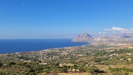 Panoramic-view-of-Mount-Cofano-and-coastline-from-Erice-viewpoint-in-province-of-Trapani,-Sicily